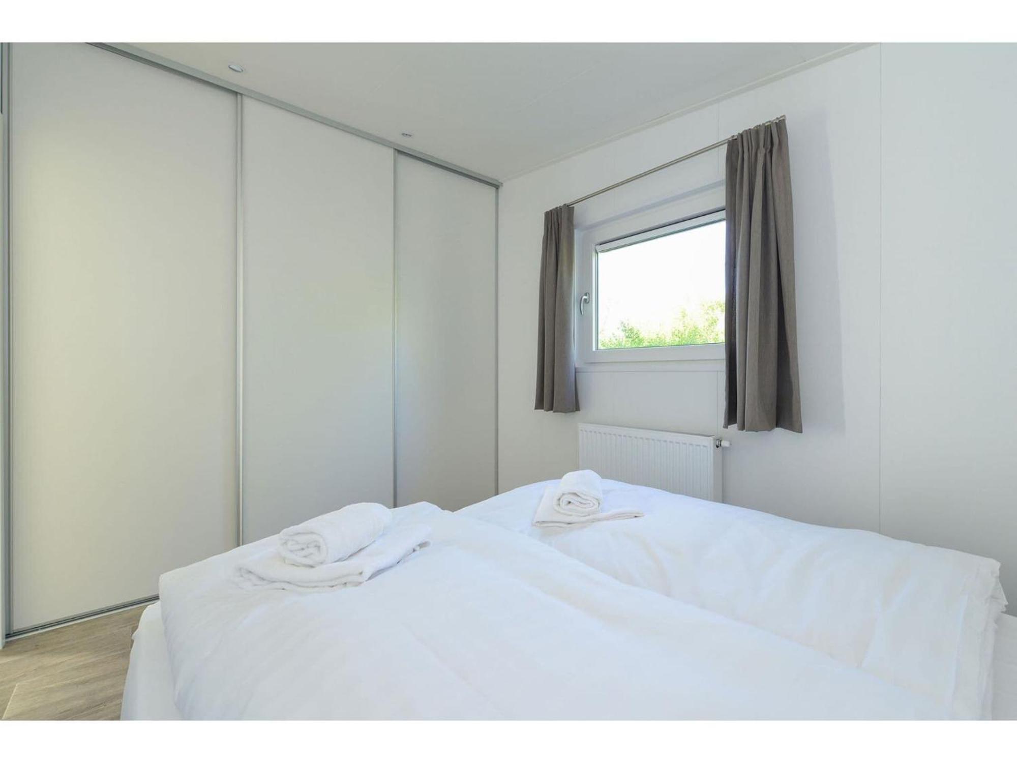 Brand New Chalets At 10 Minutes From The Oosterschelde Heinkenszand Esterno foto